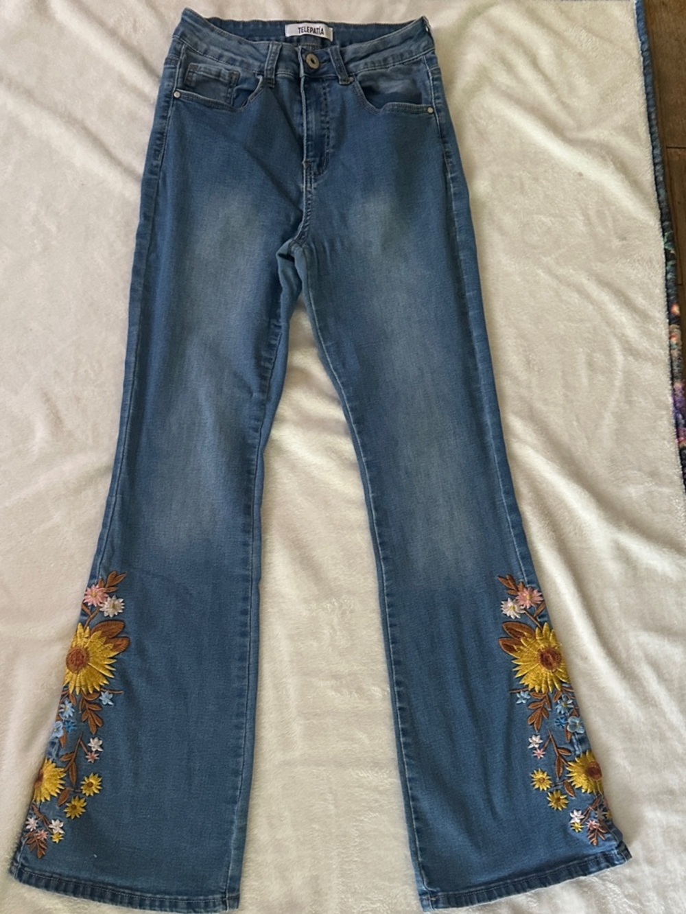 Embroidered Sunflower telepatia Flare Jeans - Blue 7 /28